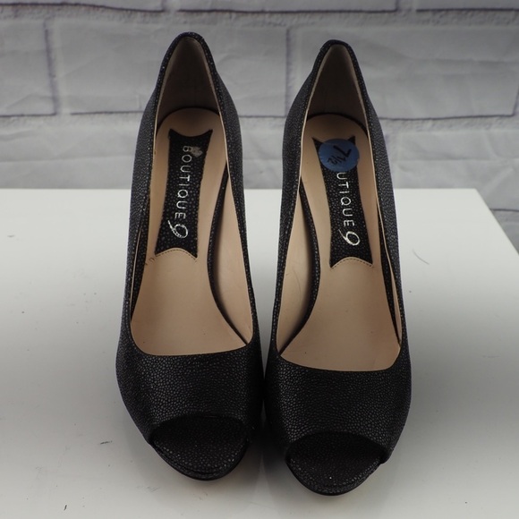 Boutique 9 Talia 7.5 black platform peeptoe pumps - Picture 6 of 10